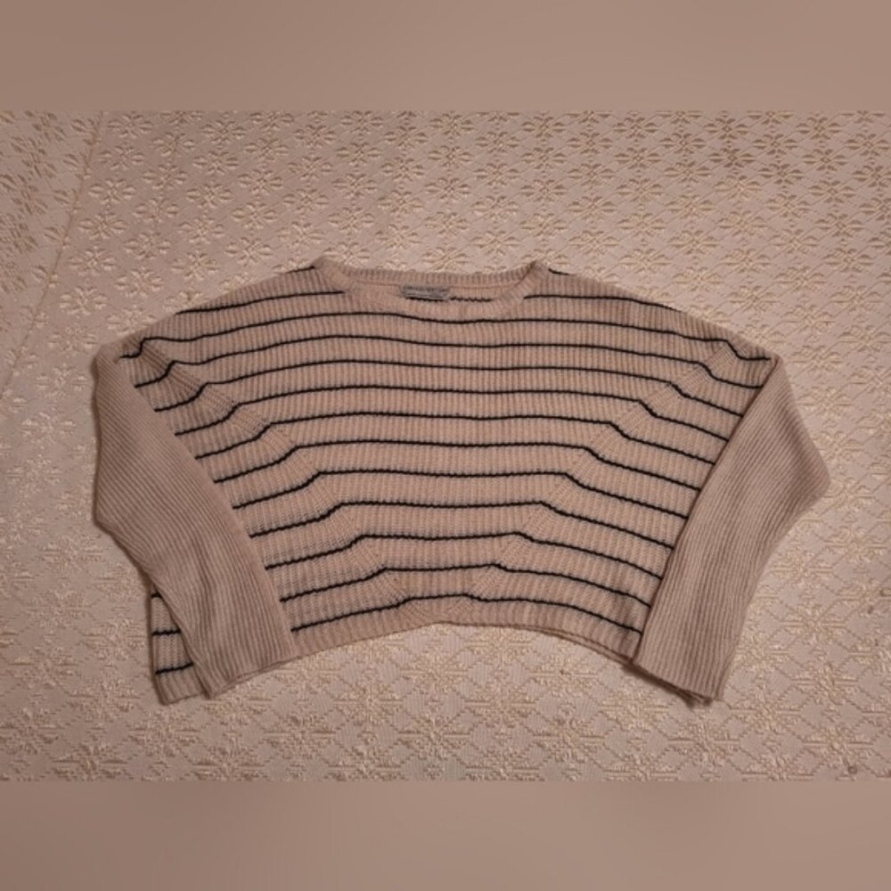 Urban Outfitters knitted crop top